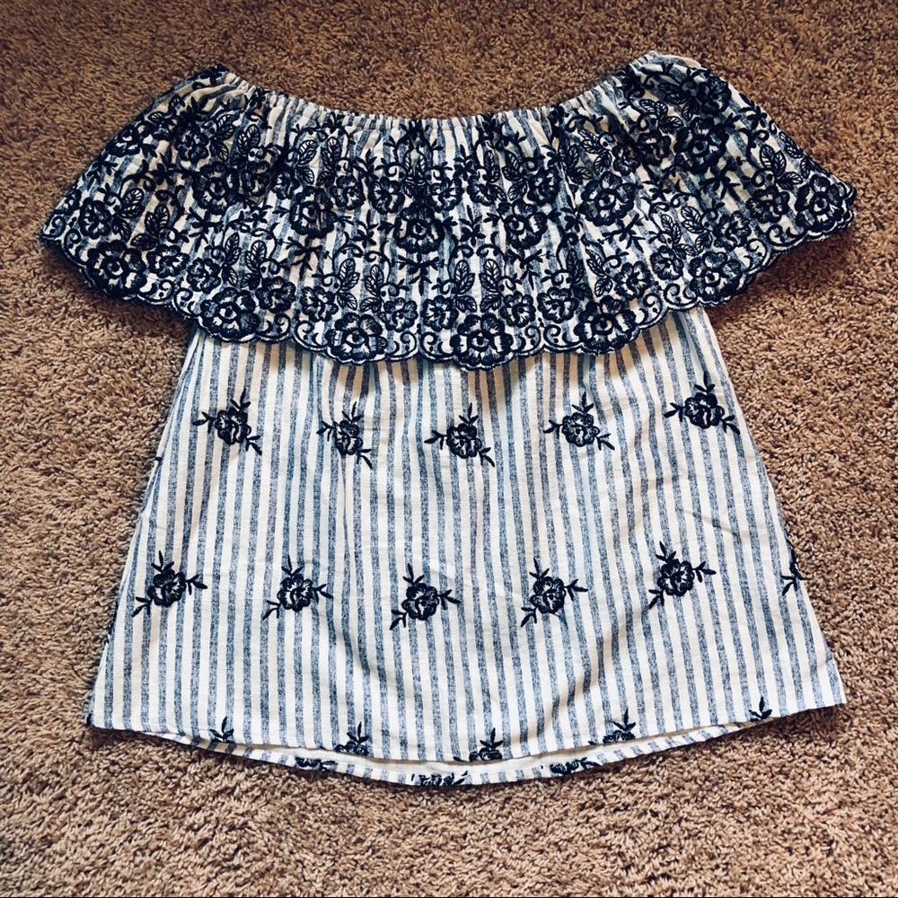 Off The Shoulder Floral Blouse